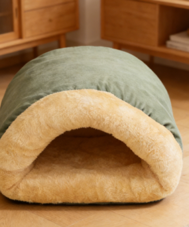 Four-in-One Self-Heating Insulated Plush Pet Bed - Hideaway Sleeping Cave Cat Bed