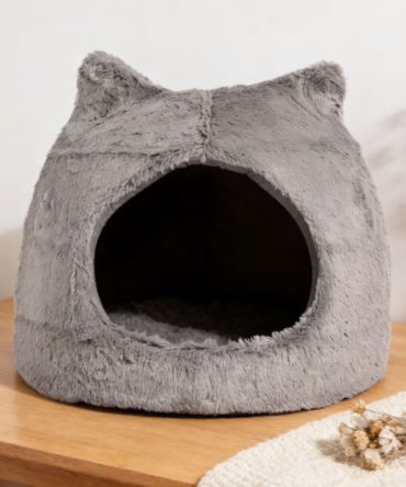 Plush Dome Insulated Pet Bed - Waterproof and Machine Washable Pet Cave Bed